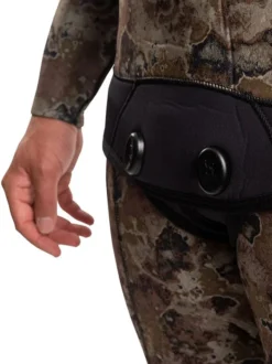 Cressi Tecnica 5mm Open Cell Wetsuit Mens -Dive Roam Cressi Tecnica 5mm Wetsuit Mens Front Detail