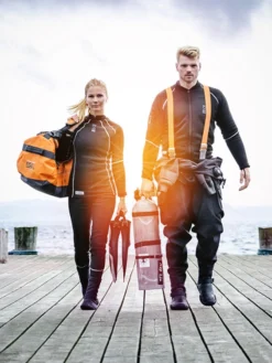 Fourth Element Expedition Series Duffle Bag -Dive Roam Fourth Element Expedition Series Duffle Bag Lifestyle Walk