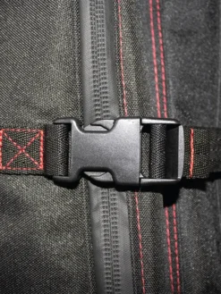 Huntmaster Artillery Spearfishing Bag -Dive Roam Huntmaster Artillery Diving Bag Zip Detail