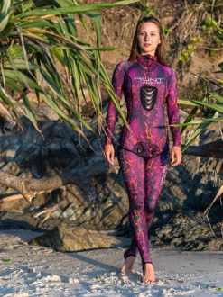 Huntmaster Hooded Spearfishing Rashguard 2-Piece Camo Suit Unisex -Dive Roam Huntmaster Hooded Spearfishing Rashguard 2 Piece Suit with Chest Pad Camo Unisex Pink Lifestyle