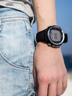 Suunto D4f Freediving Computer -Dive Roam Suunto D4f Lifestyle